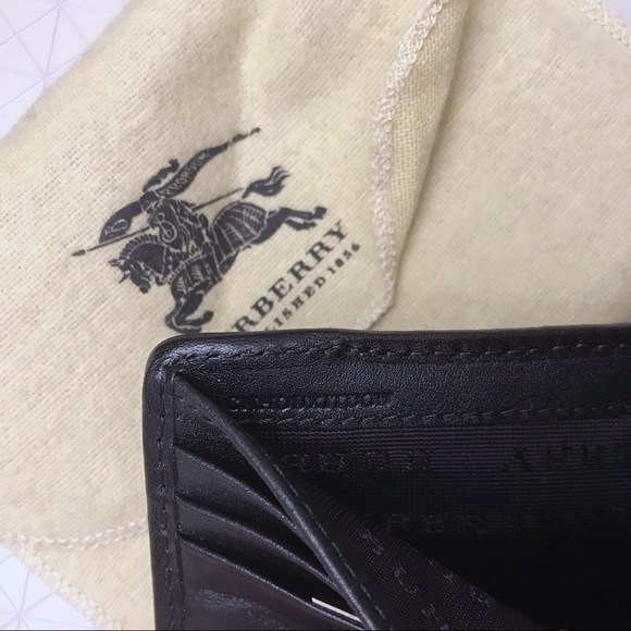 ✖️SOLD✖️ Men's Black Charcoal Check Wallet NWT - Picture 7 of 8